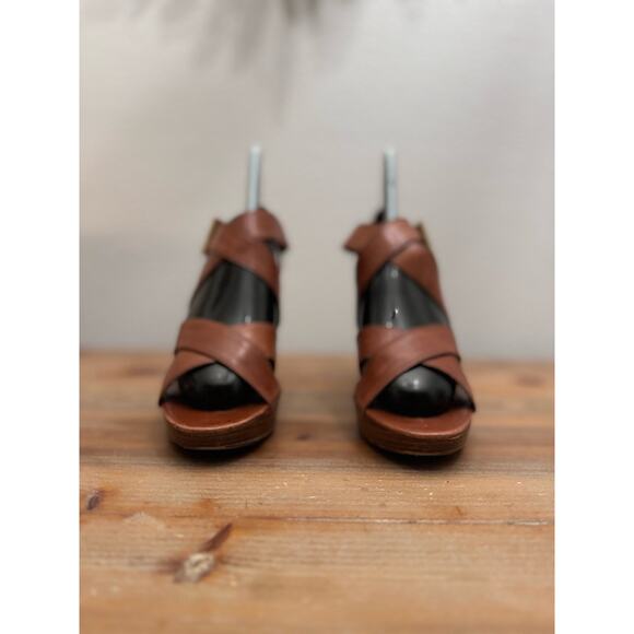 Max Studio Sandals Stiletto Platform Brown Leather Cross Strap Open Toe - Picture 4 of 10